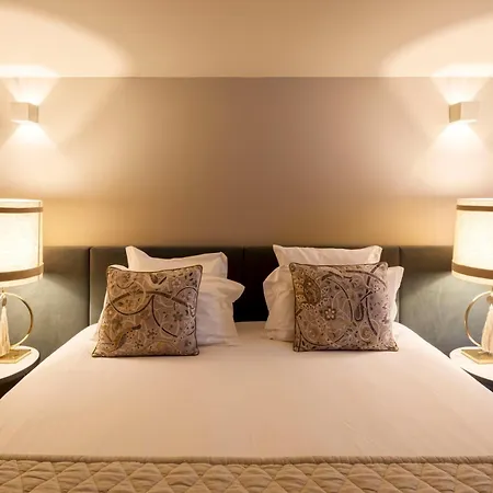 Condes De Azevedo Palace Apartments *
