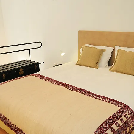 Condes De Azevedo Palace Apartments *