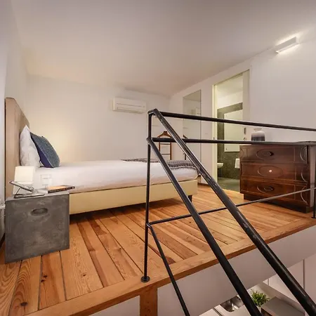 Condes De Azevedo Palace Apartments