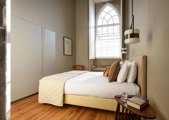 Condes De Azevedo Palace *