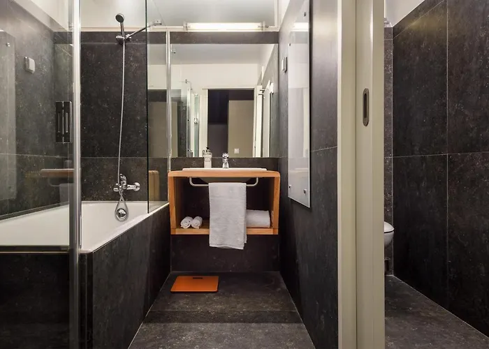 Condes De Azevedo Palace