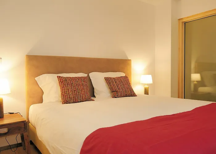 Condes De Azevedo Palace Oporto