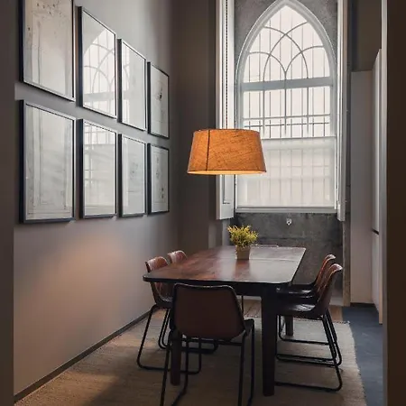 Condes De Azevedo Palace *