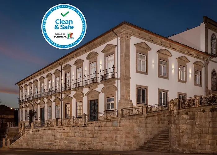 Daire Condes De Azevedo Palace *